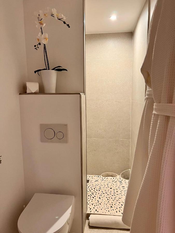 Tamarin & Capucin Suite Balneo Aubagne Exterior foto